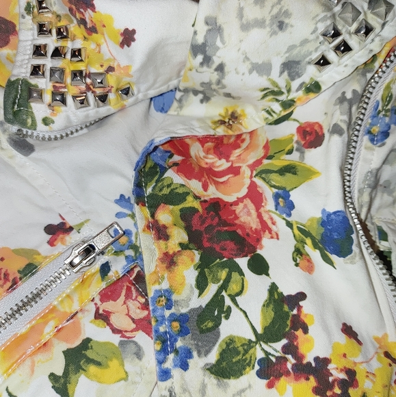 Forever 21 White floral studded cropped vest L - Picture 3 of 7